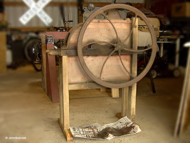 Hocking Valley Corn Sheller